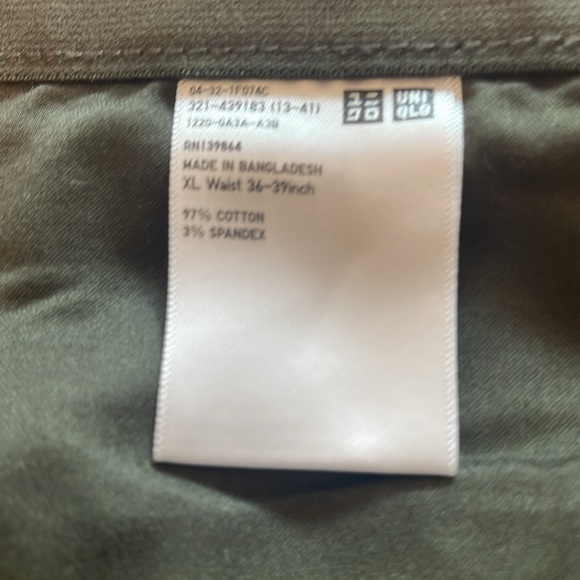 Uniqlo dark green pants - like new! - Picture 4 of 4